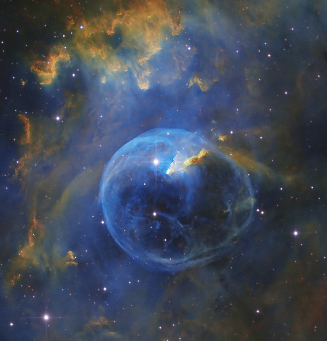 NGC-6735 Blasennebel